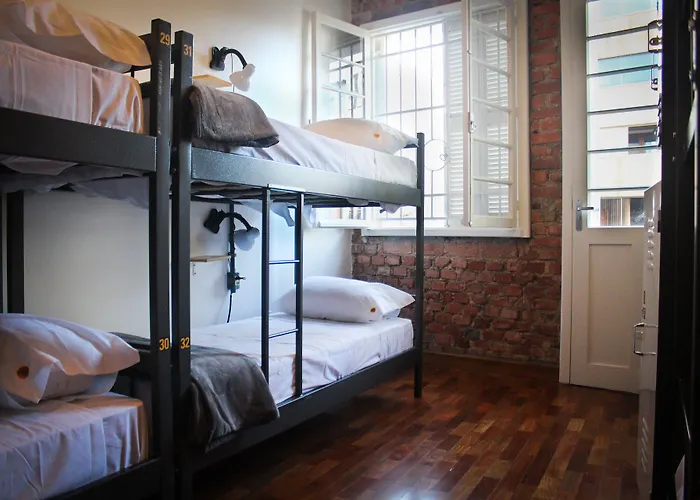 Albergue Brick